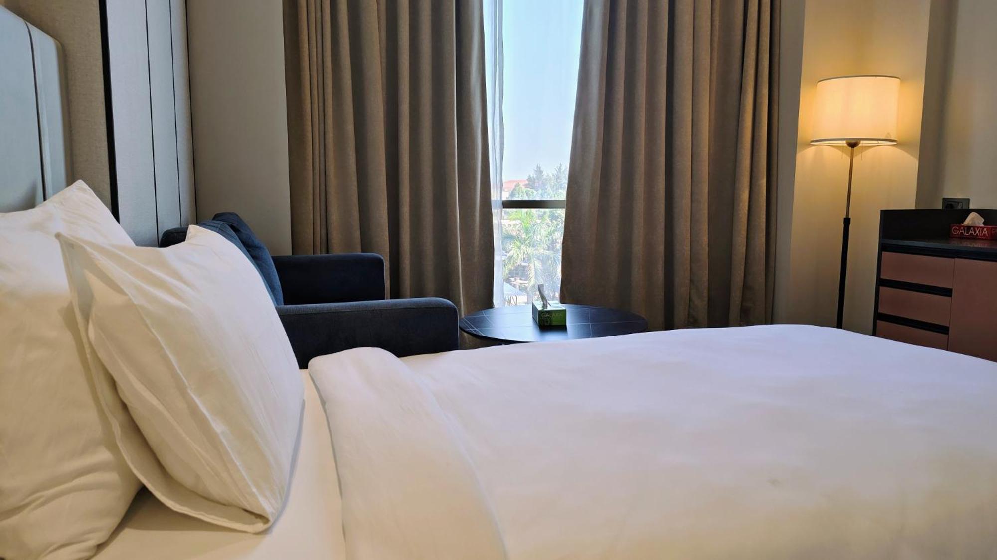 Mhone Hotel 4*