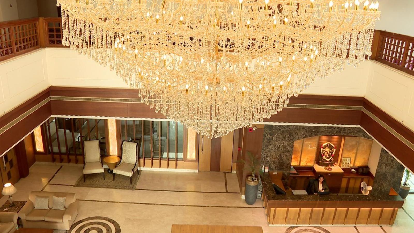 Mhone Hotel